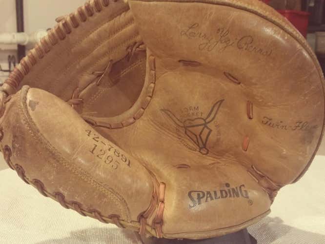 Vintage Spaulding Yogi Berra Signature Approved Catchers Mitt Baseball Glove 31.5"