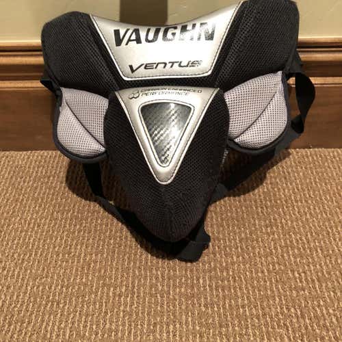 Vaughn SLR Pro Carbon Goalie Cup