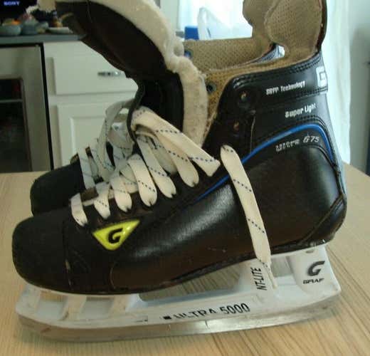 Senior Graf Ultra G75 Hockey Skates D&R (Regular) Size 6