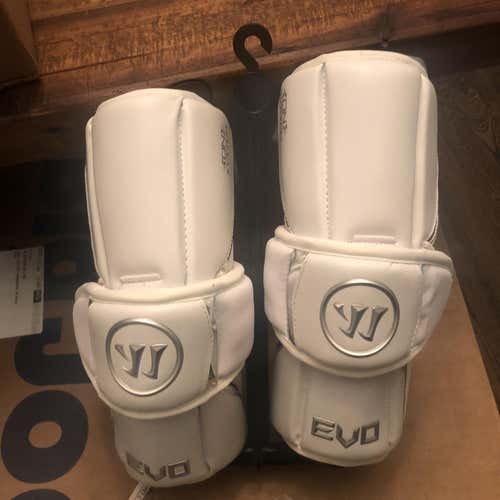 New Warrior Medium Arm Guards And Medium Evo Hitlyte Shoulder Pads