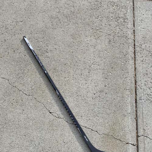 Senior Alpha DX Hockey Stick Toe