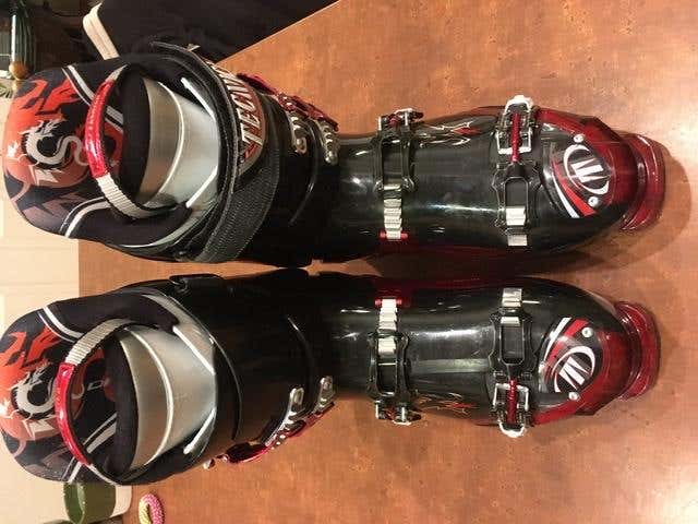 Men's Tecnica All Mountain Dragon 100 Ski Boots 95-115 Flex