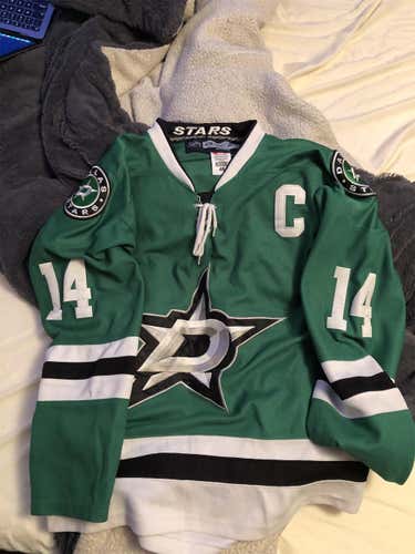 Dallas Stars Jamie Benn Jersey (Barley Worn)