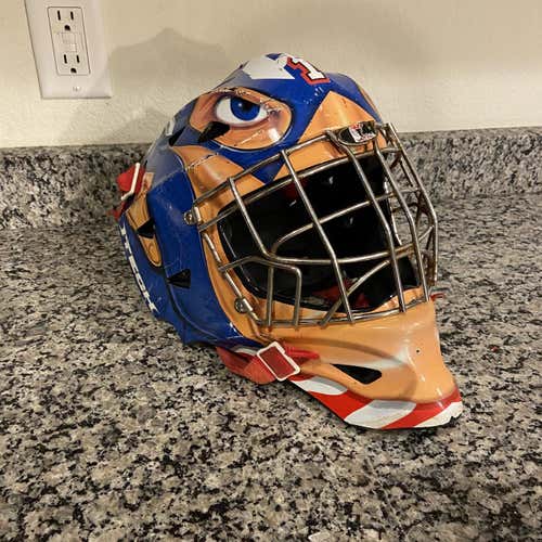 Itech Captain America MARVEL Senior Goalie Mask Helmet