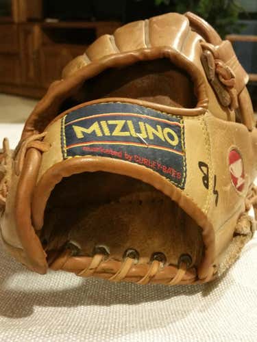 Pete Rose Signature Approved Baseball Glove MT6000 11.5" RHT Mitt Baseball Glove 11.5"