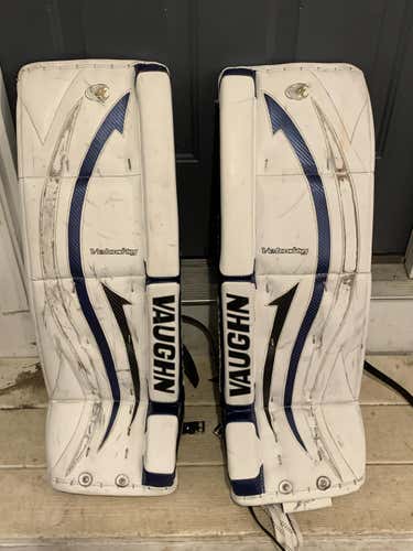 Senior 31+1.5" Vaughn Velocity V7480 Goalie Leg Pads