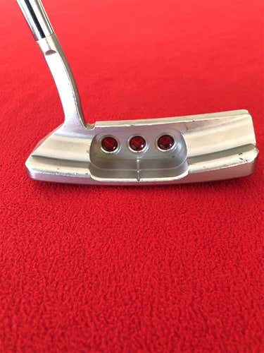 Men's Scotty Cameron California Monterey 1.5 Putter 34". Free PUTTER COVER W/ PURCHASE