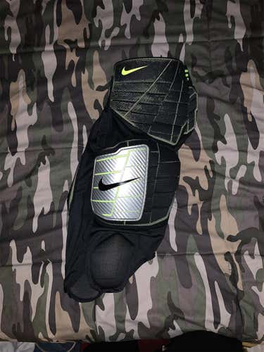 Nike Pro Combat