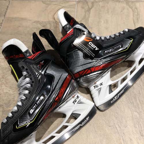 Senior 2X Pro Hockey Skates D&R (Regular)  Size 8.5