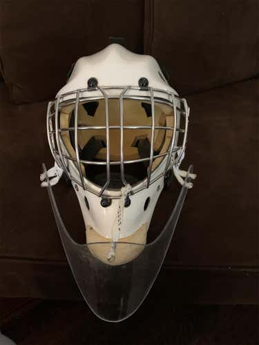 White Senior Itech Goalie Mask Pro Stock