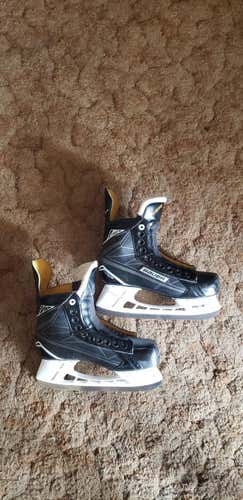 Senior Bauer s150 Hockey Skates D&R (Regular) Size 7.5