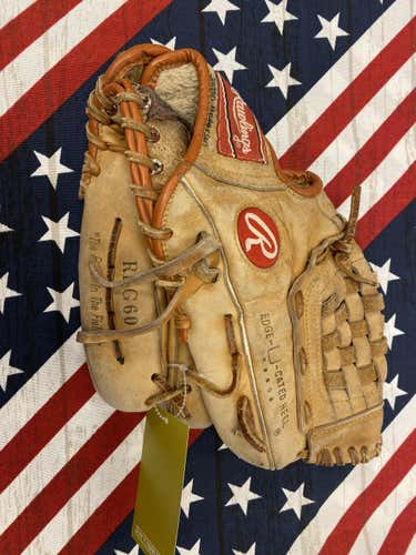 Brown Rawlings Right Handed RBG60 Baseball Glove 12"- 141160