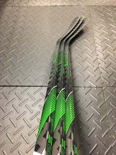 New CCM RibCor Trigger 4 Pro RH-75-P29 Grip Vancouver Giants Pro Stock