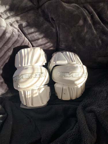 SEND OFFERS! Maverik Max Arm Pads