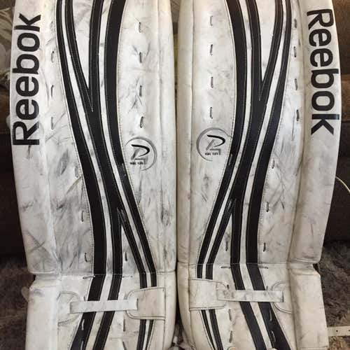 Black Senior 33" Premier 4 18K Goalie Leg Pads