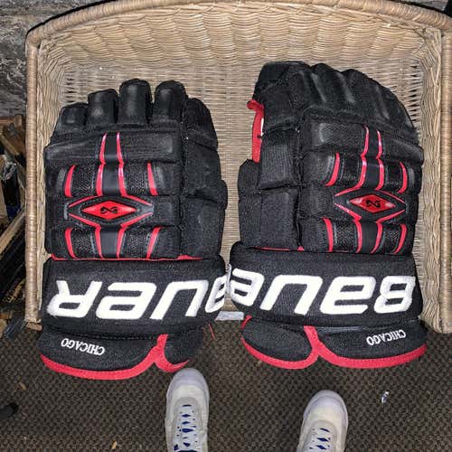 Blackhawks Used Nexus 1000 Gloves 15" Pro Stock