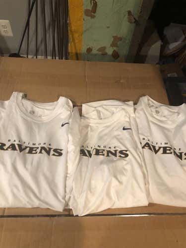 3 New Adult XXL Baltimore Ravens Nike Shirt