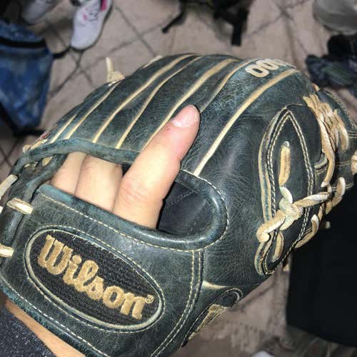 Black Adult A2000 Baseball Glove 11.25"