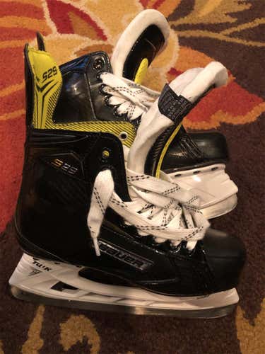 BAUER Supreme S29 Hockey Skates - Size 5.0D