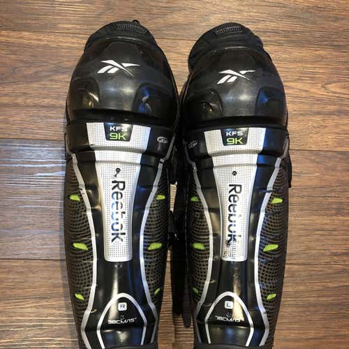 Reebok 9K 15” Senior Shin Pads