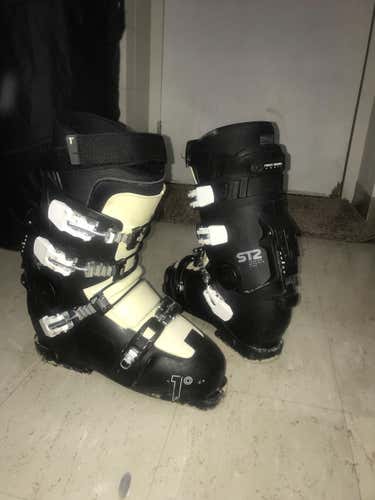 Men's Ski Boots 120-130 Flex