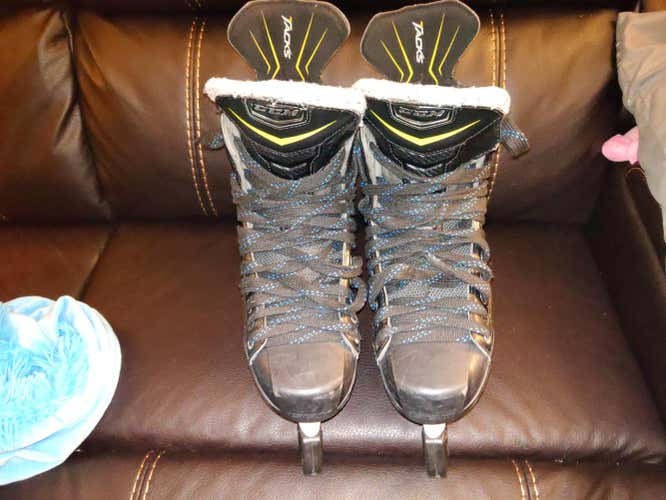 Senior CCM Tacks 5052 Hockey Skates D&R (Regular) Size 11