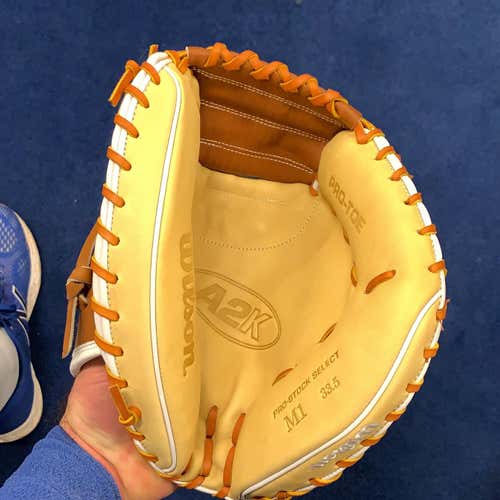 Adult A2K Catcher's Glove 33.5"