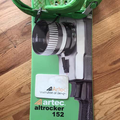 Unisex  Artec Altrocker Snowboard With Bindings Medium Flex