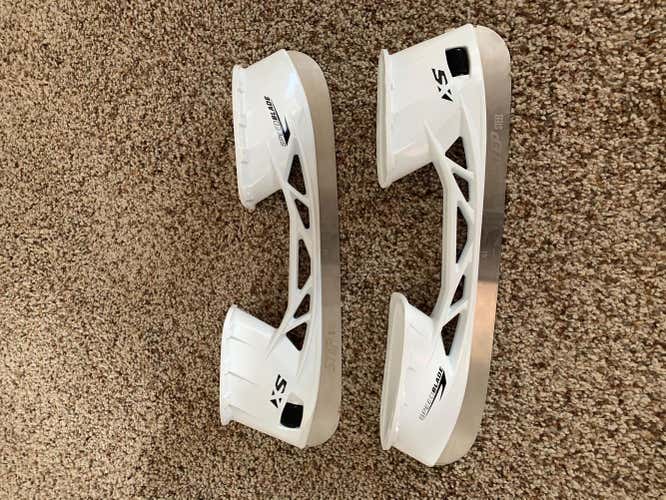 CCM Speedblade XS Holder Pair Size 280 w/ Step Steel