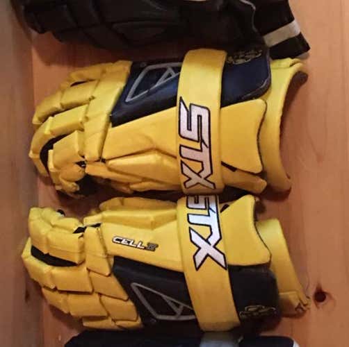 USED Team issued Pace lacrosse gloves. size 13