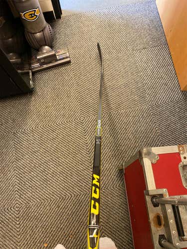 Senior Ultra Tacks Hockey Stick Toe Pro Stock