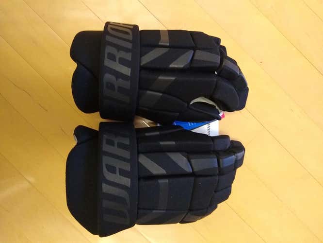 Black New Senior Warrior Qre clutch Gloves 15"
