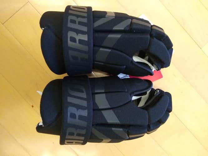 Black New Junior Warrior Qre clutch Gloves 12"