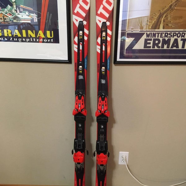 Race GS Skis With Bindings
