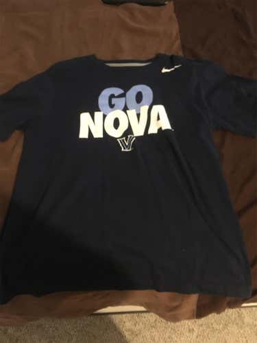 Large Villanova T-shirt