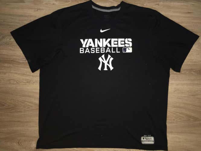 (XL) New Nike New York Yankees / MLB Authentic Collection Dri-FIT Shirt