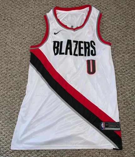 Damian Pillars Portland Trailblazers Medium/Large Jersey