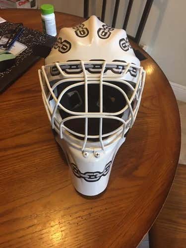 Senior Custom CCM 1.5 Goalie Mask with Cat Eye Cage