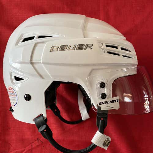 Bauer Re-Akt 100 Hockey Helmet - White, Medium.