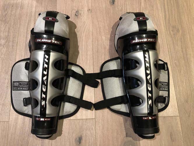 New Senior Easton s9 Shin Pads