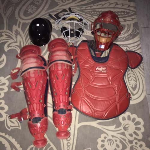 YADI MOLINA CATCHERS GEAR