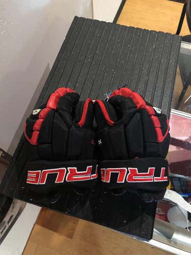 True XC7 Gloves 13"