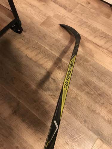 Senior Supreme 180 Hockey Stick Mid - 87 Flex