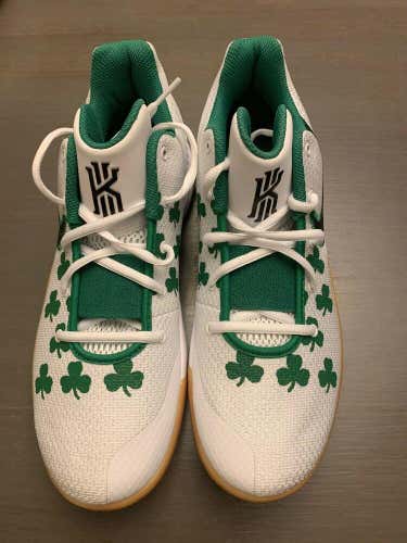 Nike Kyrie Flytrap 2 Celtics AO4436-100 White Aloe Verde Shoes Men's Size 11.5