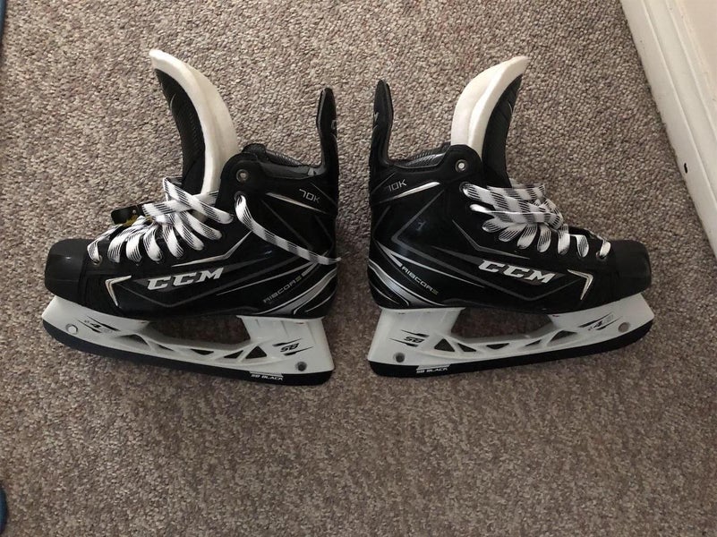Senior RibCor 70K Hockey Skates EE (Extra Wide) Size 8