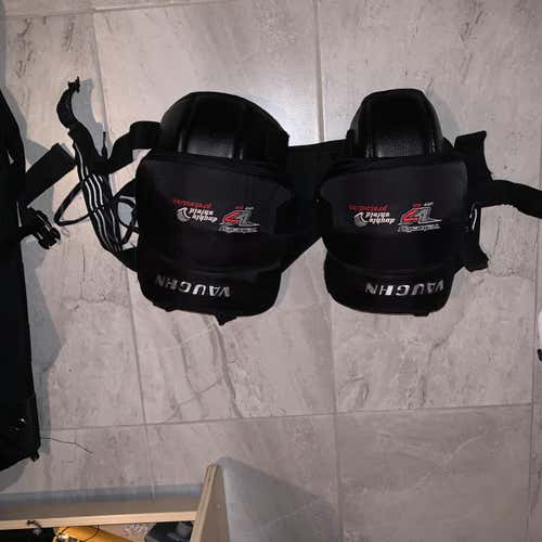 Vaughn V7 pro knee pads
