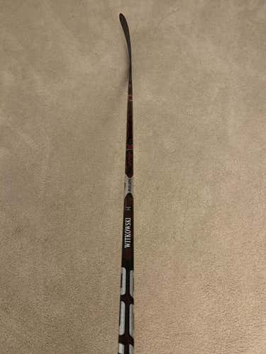 Bauer RH ADV stick dressed as 1X Lite 67 flex p28