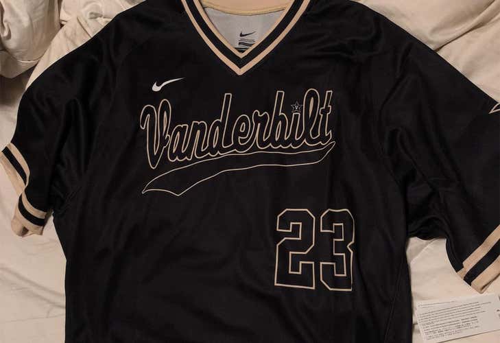 Vanderbilt Nike Men's Baseball Jersey (Large)(NWT)