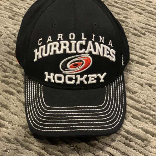 NEW Carolina Hurricanes FlexFit S/M New  Reebok Hat