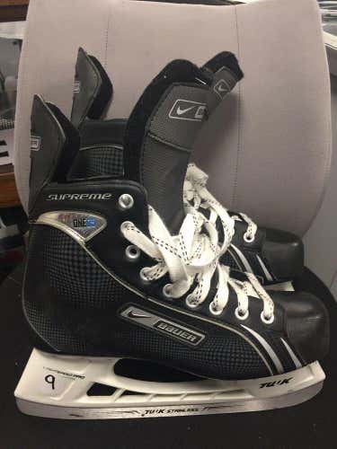 Senior Size 9 Bauer Supreme ONE05 Ice Hockey Skates